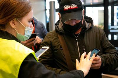 Павел Креков - В Свердловской области усилят проверки ТЦ, общепита и общественного транспорта - znak.com - Свердловская обл.