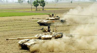 Венкатеш Варм - Индия произведет 700 тысяч АК-203 и закупит у России 400 танков Т-90 - sharij.net - Москва - Россия - Индия