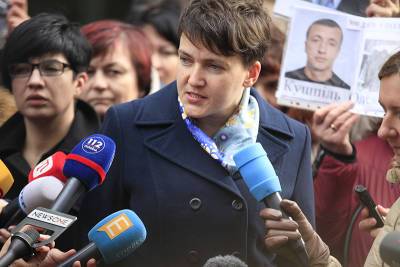 Надежда Савченко - Попавшаяся с липовой справкой Савченко вышла на митинг антиваксеров - tvc.ru - Киев