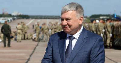 Владимир Зеленский - Юрий Бутусов - Алексей Резников - Тарас Мельничук - Андрей Таран - Министр обороны Украины подал заявление об отставке - ren.tv - Украина