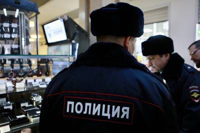На Южном Урале осужден экс-полицейский, похищавший бензин и служебную форму - znak.com - Россия - Южноуральск