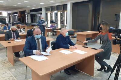 В Брянске этнодиктант написали чиновники и представители диаспор - mk.ru - Россия - Брянск - Брянская обл.