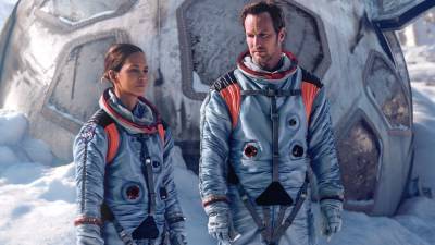 Холли Берри - Роланд Эммерих опубликовал трейлер фильма-катастрофы Moonfall / «Падение Луны» с Холли Берри в главной роли [премьера — 4 февраля 2022 года] - itc.ua - Украина