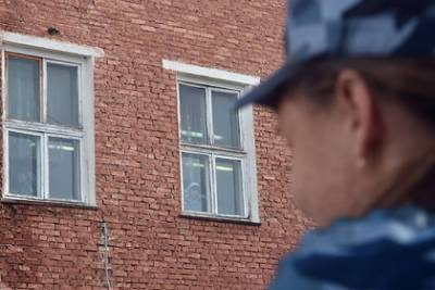 Работники женской колонии в Коми попались на взятках за характеристики для УДО - lenta.ru - Россия - респ. Коми