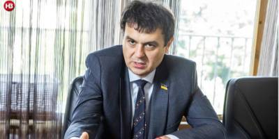 Дмитрий Разумков - Даниил Гетманцев - В «Слуге народа» выдвинули Разумкову ультиматум - lenta.ua - Украина
