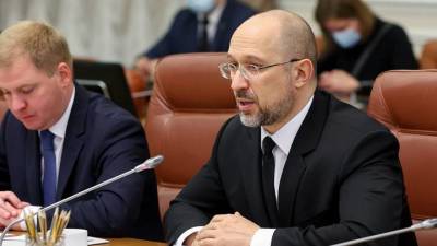 Сергей Макогон - Денис Шмыгаль - Премьер Украины Шмыгаль предупредил о сложном отопительном сезоне - vm.ru - Россия - Китай - Украина - Киев