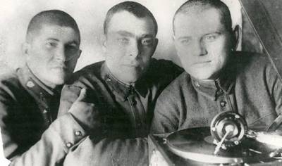 Леонид Брежнев - «А где мой черный пистолет?»: как юный Леонид Брежнев «наехал» на чекиста - Русская семерка - russian7.ru - Белгородская обл. - Курск