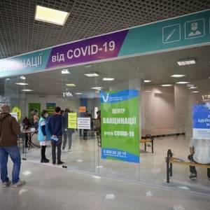 В Украине сделали более 18 млн прививок от коронавируса - reporter-ua.com - Украина