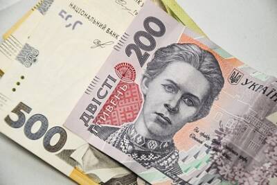 Украина впустую потратила сотни миллионов долларов на спасение гривны - lenta.ru - США - Украина