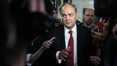 Анатолий Антонов - Посол России в США Антонов заявил, что США фактически выдворяют российских дипломатов - pintnews.ru - Россия - США - Вашингтон - Нью-Йорк