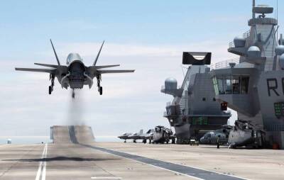 queen Elizabeth - Опубликованы кадры крушения британского F-35 с борта авианосца - topcor.ru - Англия - Египет