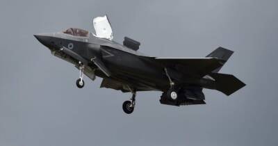 Lockheed Martin - В сеть попало видео падения истребителя F-35 за 100 млн фунтов стерлингов - focus.ua - Украина - Англия - Великобритания
