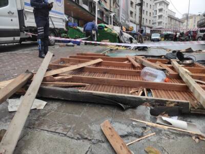 Число погибших в результате урагана в Стамбуле возросло до 6 человек: среди них иностранец - unn.com.ua - Украина - Киев - Турция - Стамбул