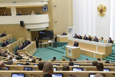 Владимир Путин - Татьяна Голикова - В Совфеде одобрили предложенное Путиным повышение прожиточного минимума - lenta.ru - Россия