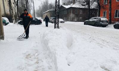 Владимир Любарский - Мэр Петрозаводска рассказал о плохой уборке города в снегопад - gubdaily.ru - Петрозаводск
