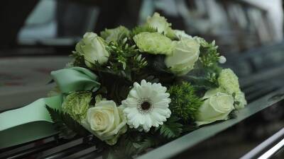 В Башкирии тело мужчины нашли между могилами его жены и дочери - bash.news - Башкирия