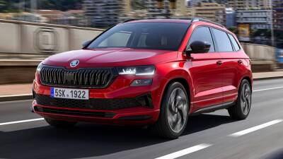 Марка Skoda представила обновленный кроссовер Skoda Karoq 2022 модельного года - avtonovostidnya.ru - Экология