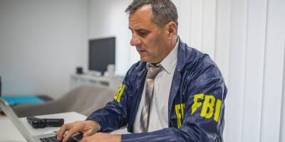 Названы мессенджеры, к переписке в которых имеет доступ ФБР - ruposters.ru - США