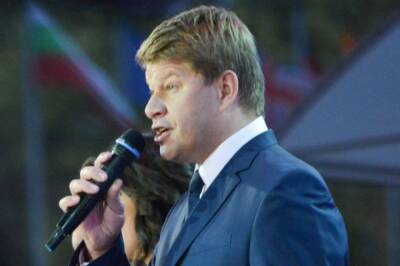 Артемий Панарин - Дмитрий Губерниев - Губерниев запустил флешмоб в поддержку российского хоккеиста Панарина - aif.ru - Россия - Бостон - Нью-Йорк - Канада