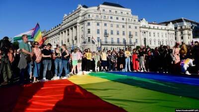 Парламент Венгрии одобрил референдум по вопросам ЛГБТ - unn.com.ua - Украина - Киев - Венгрия