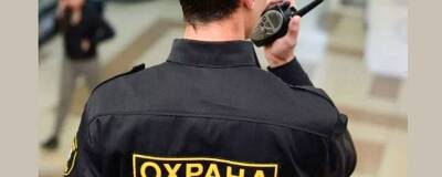 В Самаре охранник вынес на руках из ТЦ «Вива Лэнд» посетителя без паспорта - runews24.ru - Самара