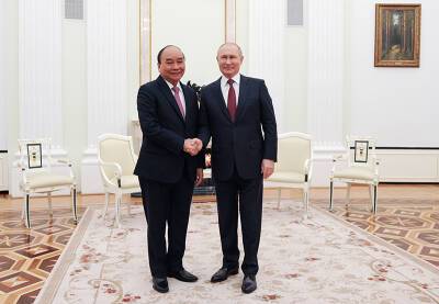 Владимир Путин - Нгуен Суан Фук - Путин обсудил с президентом Вьетнама экономическое сотрудничество - tvc.ru - Москва - Вьетнам - Ханой