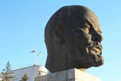 Самой большой скульптуре головы Ленина в мире отмечается 50 лет - ulan.mk.ru - Москва - Париж - Улан-Удэ - РСФСР