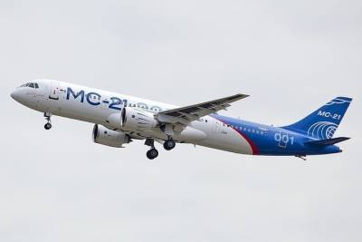Владимир Солодов - Два российских региона введут QR-коды для полетов на самолете - mk.ru - Хабаровский край - Камчатский край