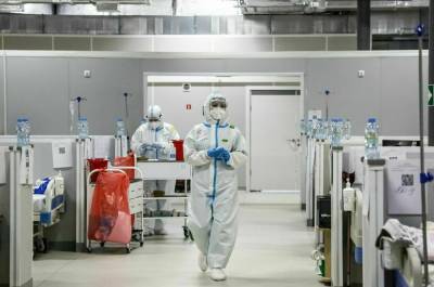 В России вновь зафиксирован суточный максимум смертей от COVID-19 - pnp.ru - Москва - Россия - Санкт-Петербург - Московская обл.