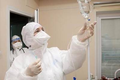 В России третий день подряд обновился рекорд по смертям пациентов с COVID-19 - lenta.ru - Москва - Россия - Санкт-Петербург