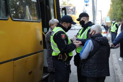 На Ровенщине водитель маршрутки не пустил копов для проверки документов о вакцинации пассажиров - agrimpasa.com - Луцк