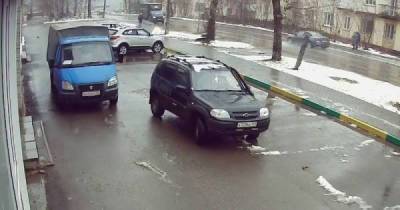 Какой неожиданный сюрприз: ДТП на парковке Соликамске - skuke.net - Соликамск - Интересно