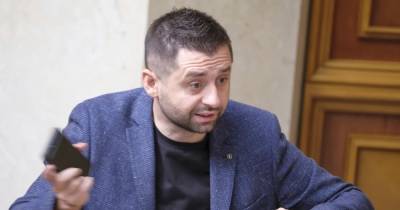 Давид Арахамия - Артем Дмитрук - Арахамия: в "Слуге народа" обсудят изключение из фракции нардепа Дмитрука (видео) - focus.ua - Украина - Одесса