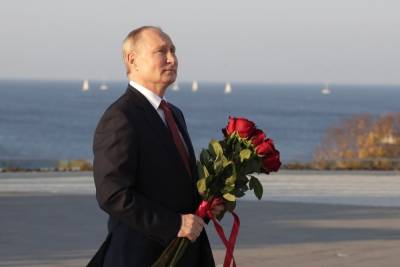 Владимир Путин - Александр Лукашенко - Лукашенко пожаловался, что Путин не взял его в Крым - mk.ru - Украина - Крым - Белоруссия - Севастополь
