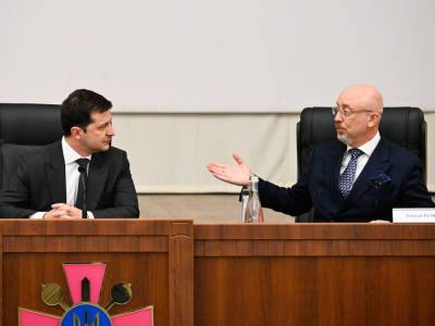 Владимир Зеленский - Алексей Резников - "Он показал результат". Зеленский представил Резникова в Минобороны Украины - gordonua.com - Украина - Минобороны