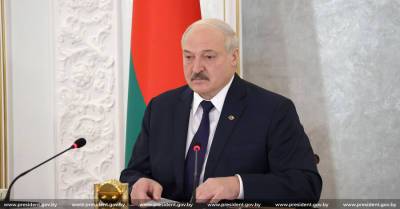 Владимир Путин - Александр Лукашенко - Лукашенко не может попасть в Крым: Украина закрыла небо, а Путин с собой не берет - kp.ua - Украина - Крым - Белоруссия