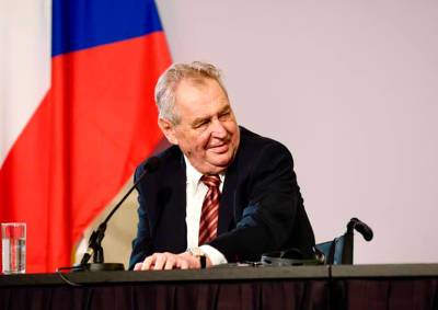 Милош Земан - Милош Выстрчил - Президента Чехии перевели из реанимации в обычную палату - vinegret.cz - Чехия - Прага