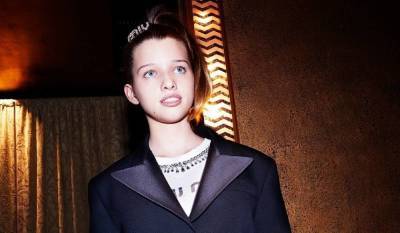Мила Йовович - Дочь Милы Йовович впервые стала лицом модного бренда - skuke.net - Париж