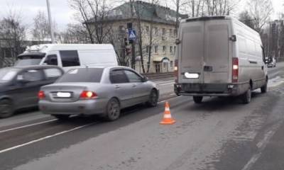 Пенсионерка пострадала в тройном ДТП в Петрозаводске - gubdaily.ru - Петрозаводск - республика Карелия