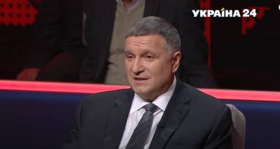 Владимир Зеленский - Петр Порошенко - Арсен Аваков - Аваков рассказал о «провокациях» Порошенко и работе с Зеленским - sharij.net - Украина