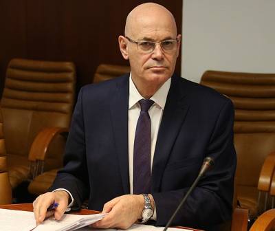 Владимир Круглый - Сенатор Круглый назвал "разумным решением" продление нерабочих дней в России - actualnews.org - Россия