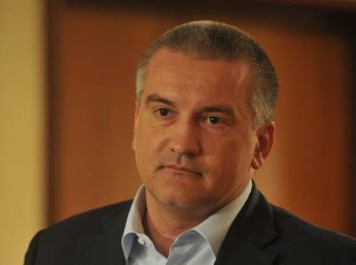 Владимир Путин - Сергей Аксенов - В Крыму не будут продлевать нерабочие дни после 7 ноября - argumenti.ru - Россия - Крым