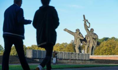 Памятник, объединяющий наследников Великой Победы - lv.baltnews.com - Рига - Октябрьск - Латвия
