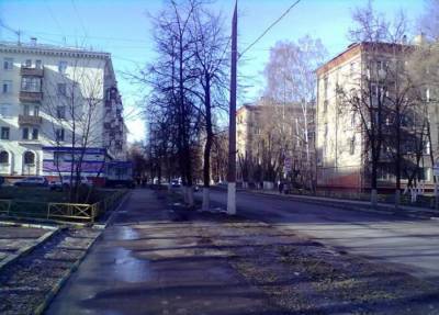 Леонид Рошаль - Юлия Иванова - Годовалый мальчик выпал из окна пятого этажа в Москве и сильно покалечился - province.ru - Москва - Россия
