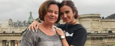 Ольга Бузова - Ирина Бузова - Мать Ольги Бузовой заразилась коронавирусом - runews24.ru