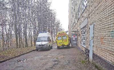 В Смоленске – снова больше 300 заболевших коронавирусом за сутки - rabochy-put.ru - Смоленск