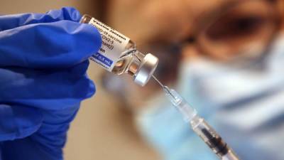 В США составили портрет типичного противника вакцинации от COVID-19 - iz.ru - США - Израиль