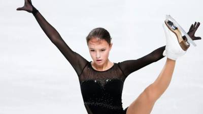 Рика Кихира - Анна Щербакова - Александра Трусова - Российские фигуристки впервые за два года потерпели поражение в короткой программе - russian.rt.com - Италия - Канада