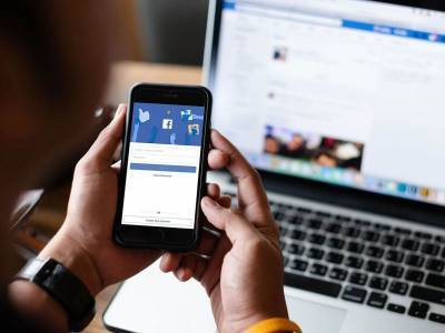 Психолог предупредил об отупении человечества из-за соцсетей - bloknot.ru