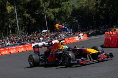 Себастьян Феттель - В Джидде пройдут демонстрационные заезды Red Bull - f1news.ru - Саудовская Аравия - Джидда